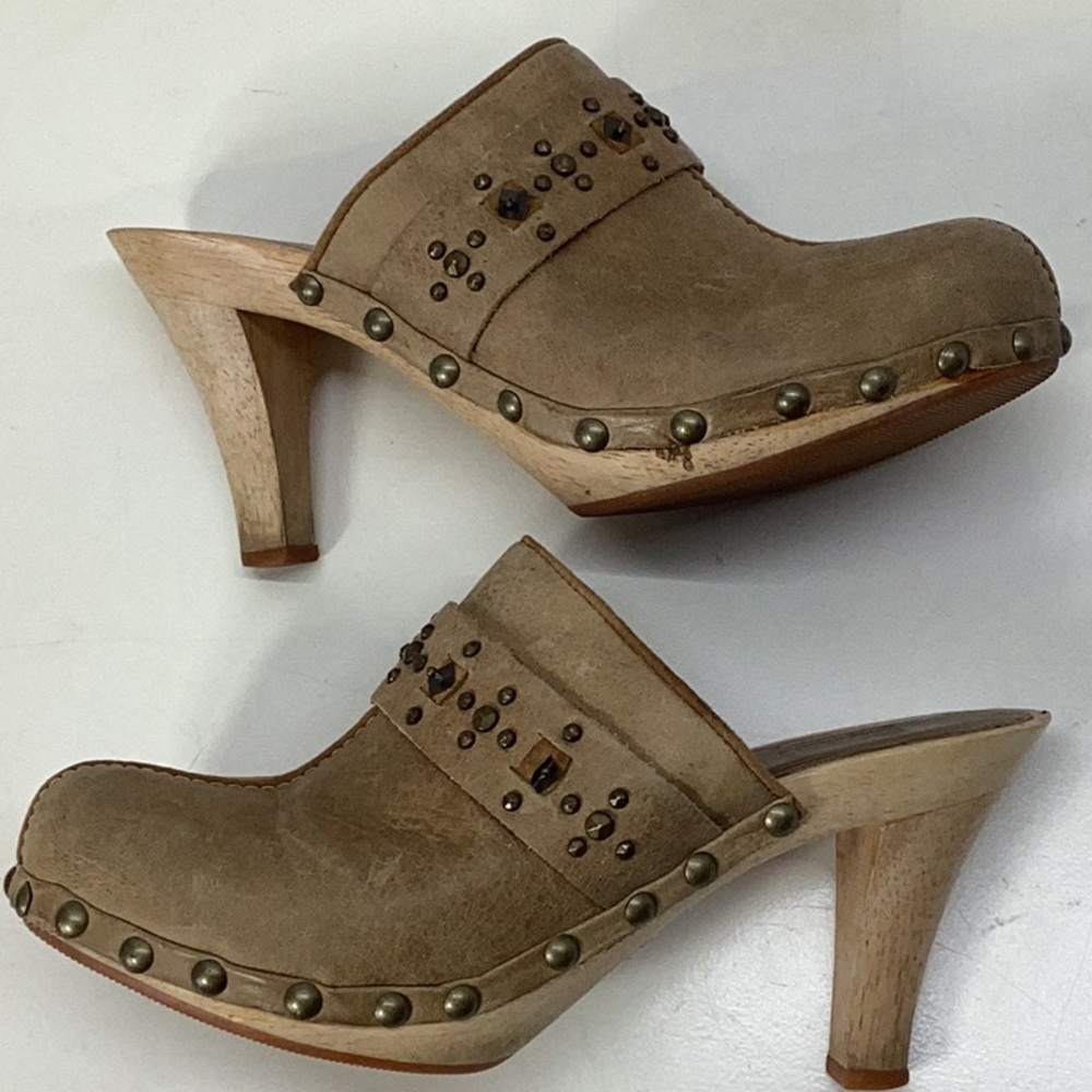 Pelle Moda Beige Leather Studded Mules - Picture 8 of 13